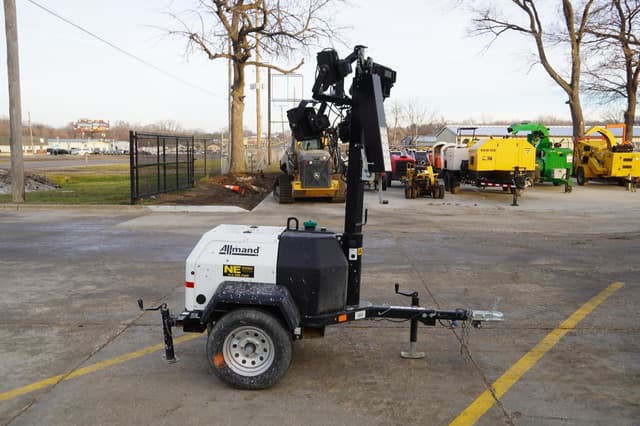 Image of Allmand NIght Lite Pro equipment image 4