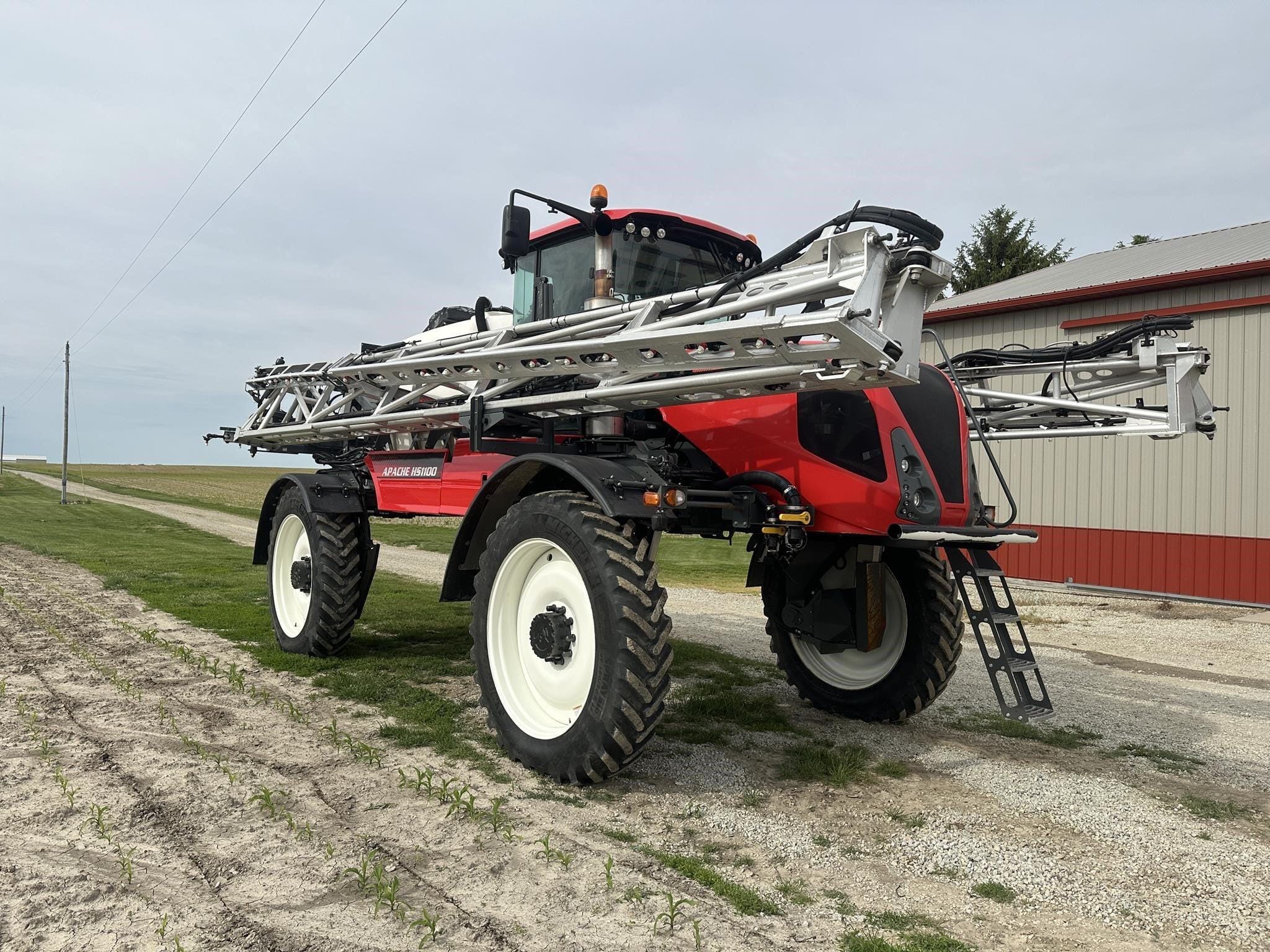 2023 Apache HS1100 Equipment Image0