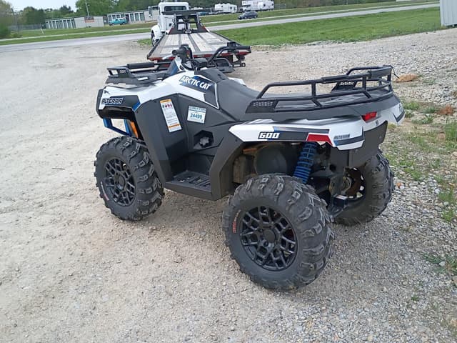 Image of Arctic Cat Alterra 600 equipment image 2