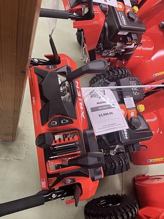 Image of Ariens Platinum 28 SHO RapidTrak equipment image 4