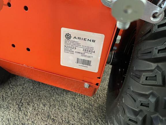 Image of Ariens Compact 24 equipment image 4