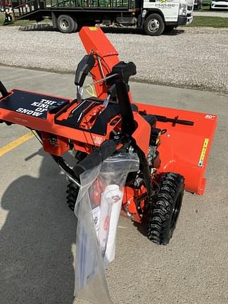 Image of Ariens Deluxe 30 equipment image 2