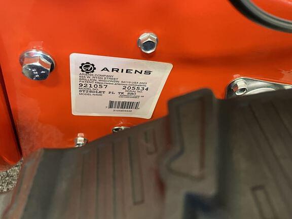 Image of Ariens Platinum 28 SHO RapidTrak equipment image 4