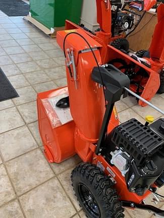 Image of Ariens Deluxe 24 equipment image 2