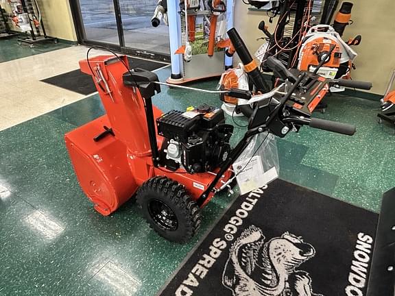 Image of Ariens Deluxe 28 equipment image 4