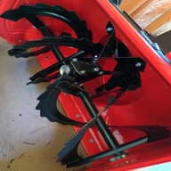 Image of Ariens ST30DLE equipment image 4
