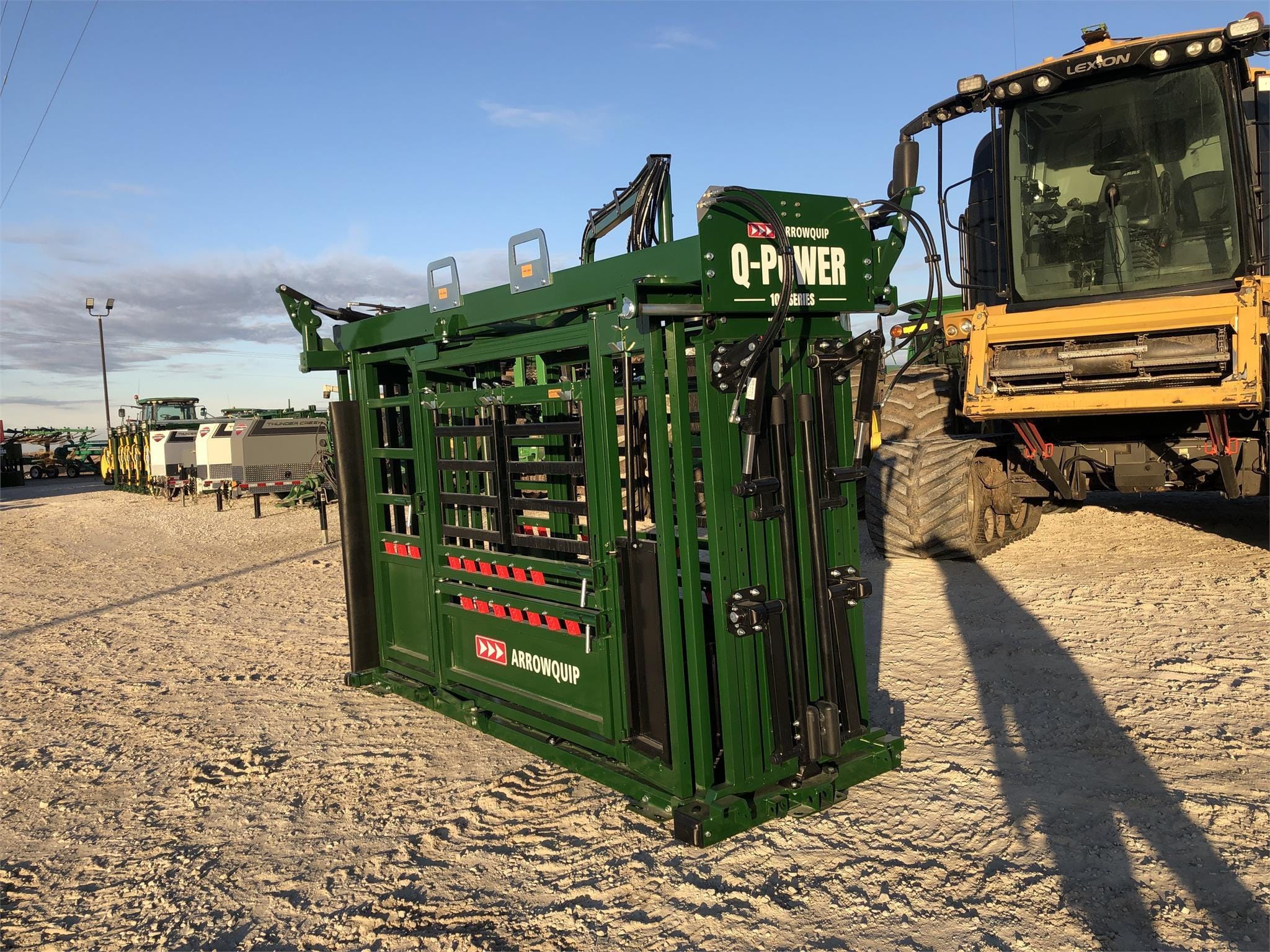 2023 ArrowQuip Q-Power 107 Series Equipment Image0