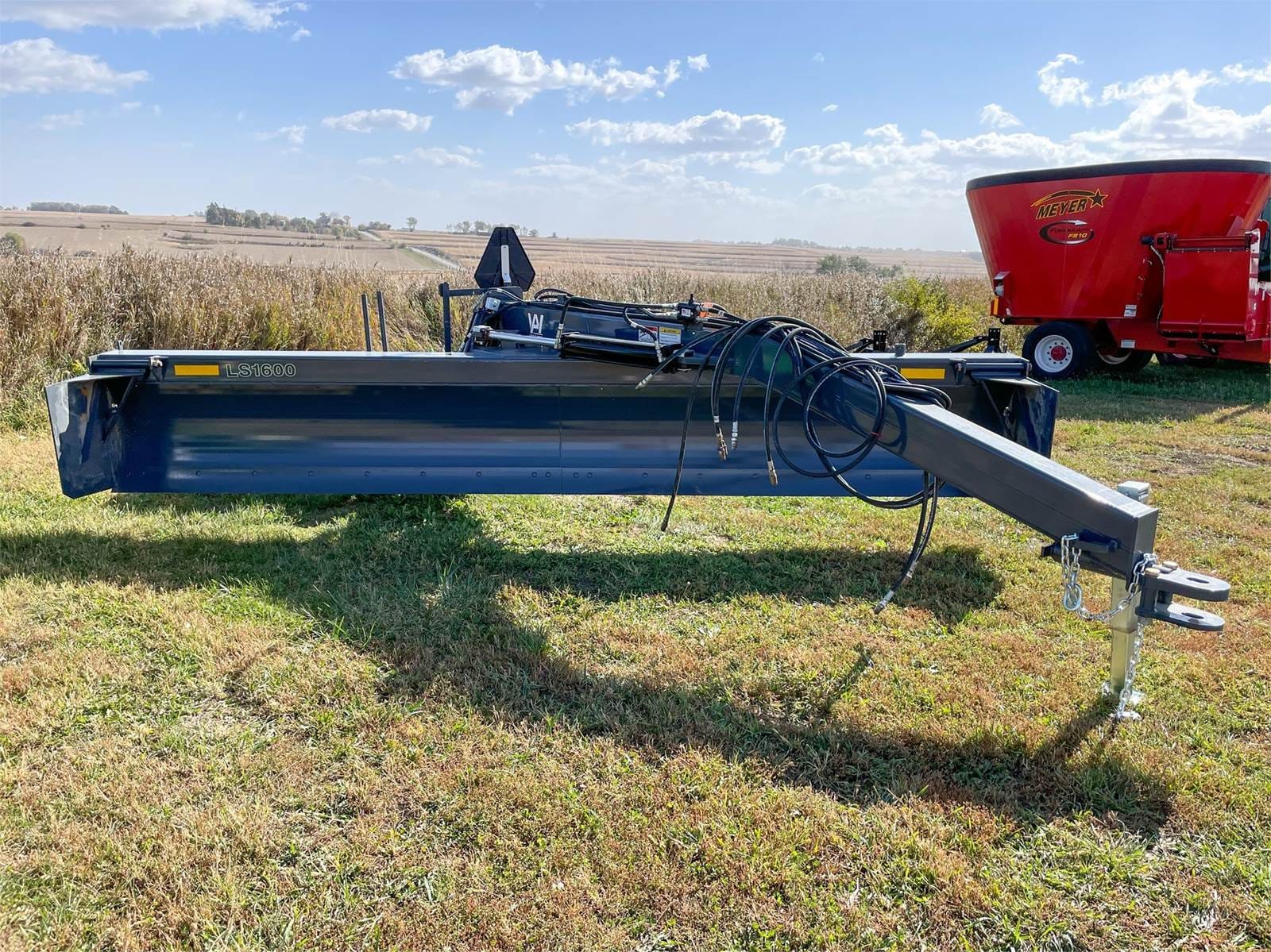 2024 Art's Way LS1600 Equipment Image0