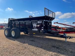 2023 Art's Way X700 Image