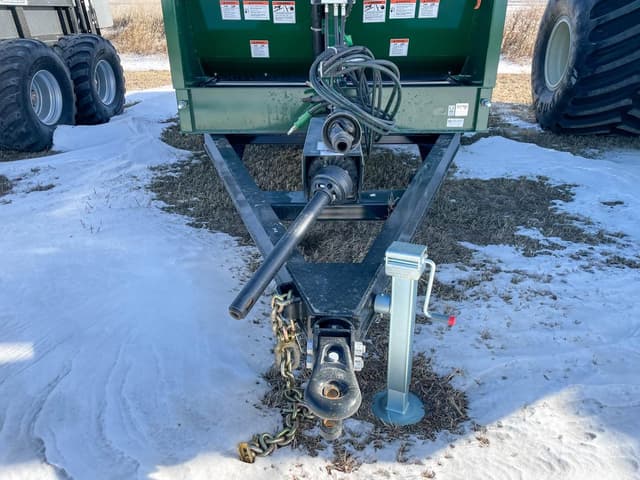 Image of Art's Way X700 equipment image 4