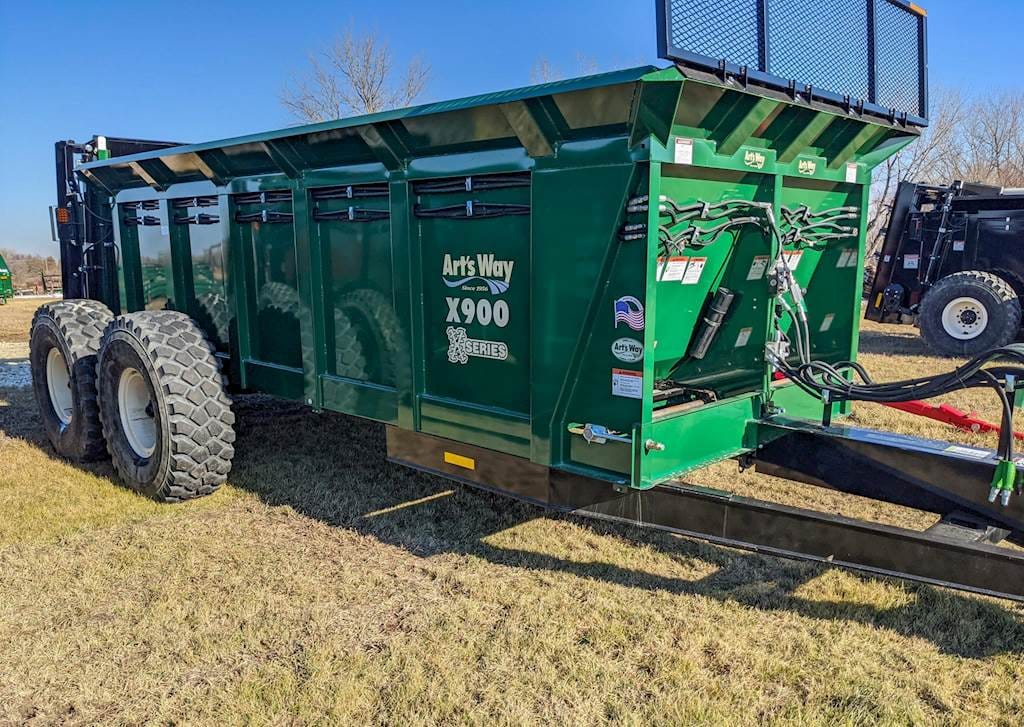 2024 Art's Way X900 Equipment Image0