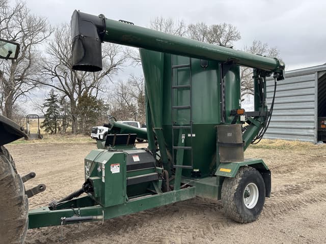 Image of Art's Way 7165 equipment image 1