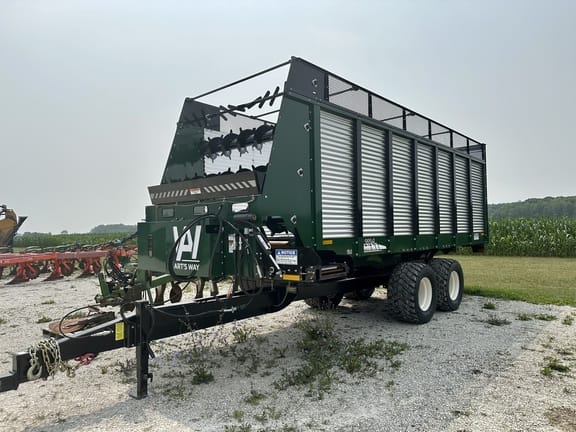 2023 Art's Way 2124 Equipment Image0