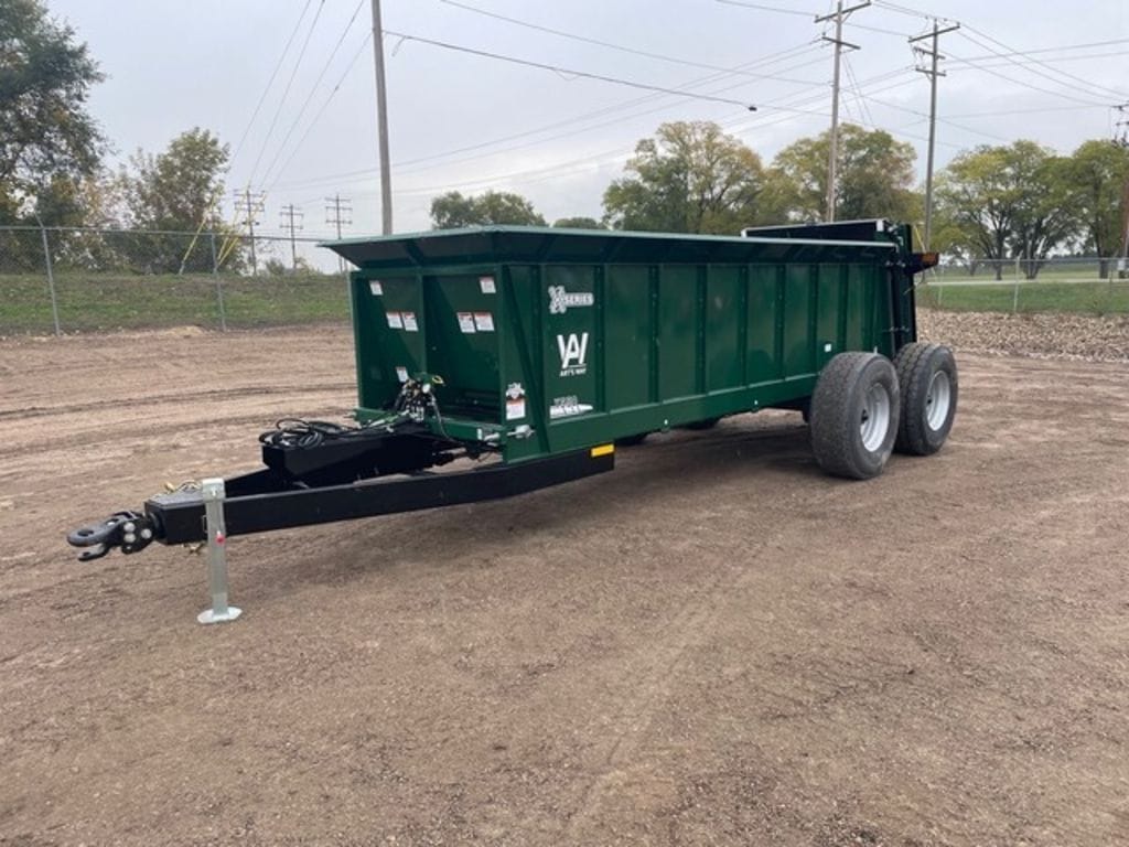 2023 Art's Way X550 Equipment Image0