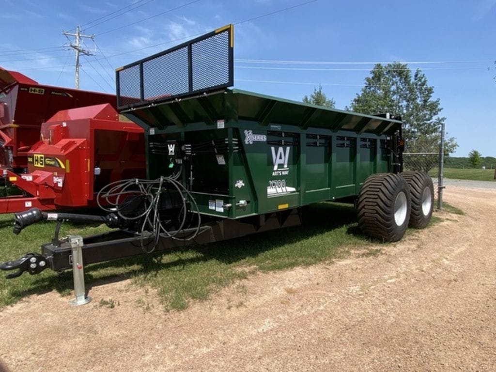 2023 Art's Way X700 Equipment Image0