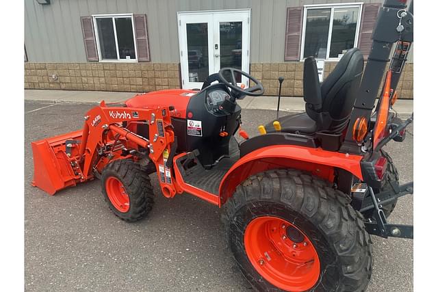 Image of Kubota B2601HSD equipment image 1