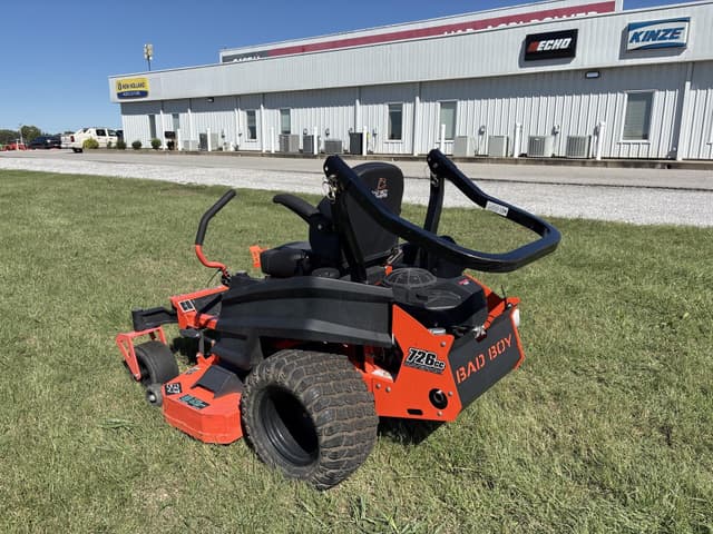 Image of Bad Boy Maverick equipment image 4