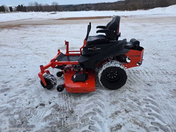 Image of Bad Boy ZT Avenger equipment image 3