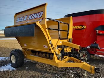 2023 Bale King 8200 Equipment Image0