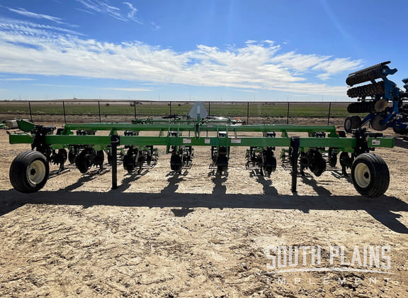 2023 Bigham Brothers 702-719 Equipment Image0