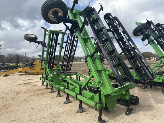 2023 Bigham HC40FX Equipment Image0