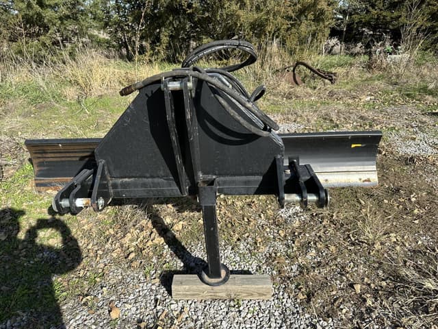 Image of Bison NVHL300XHD equipment image 4