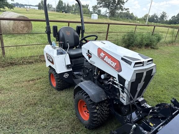 Image of Bobcat AT450 equipment image 2