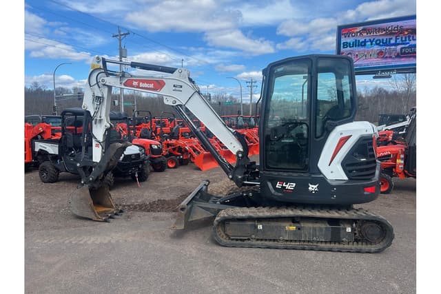 Image of Bobcat E42 equipment image 1