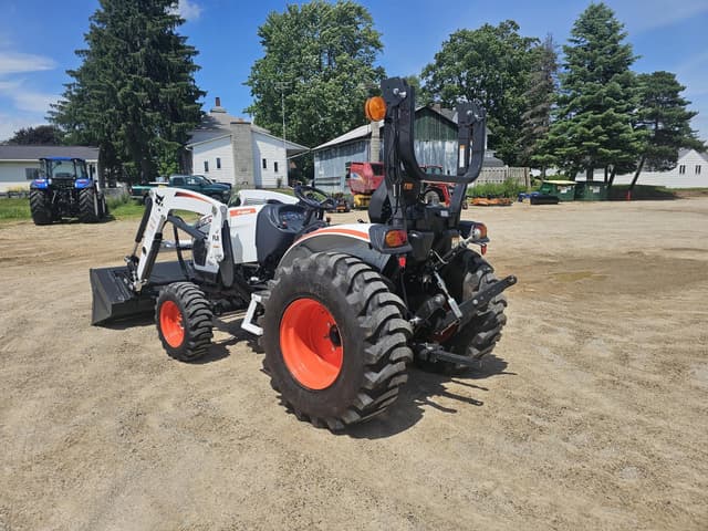 Image of Bobcat CT2040 equipment image 2