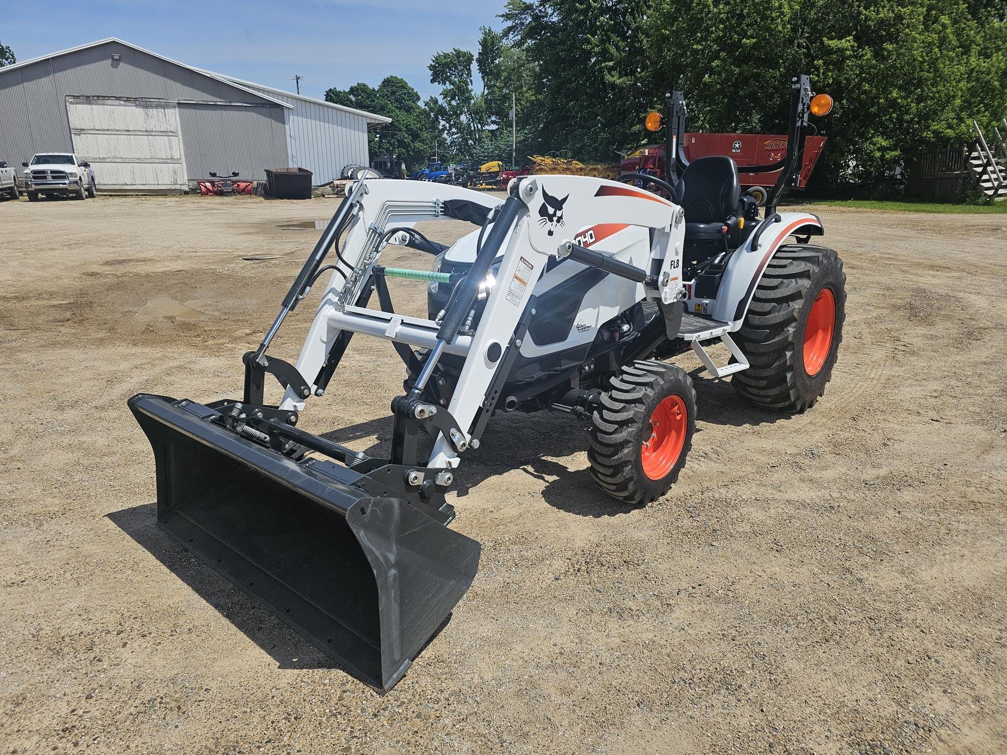 2023 Bobcat CT2040 Equipment Image0
