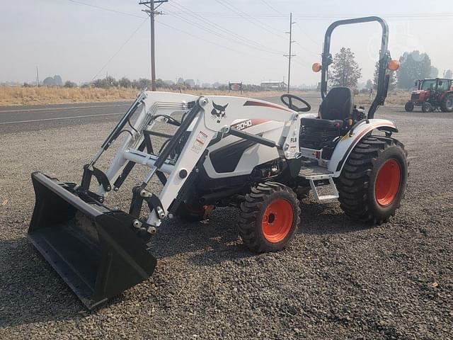 Image of Bobcat CT2040 equipment image 1