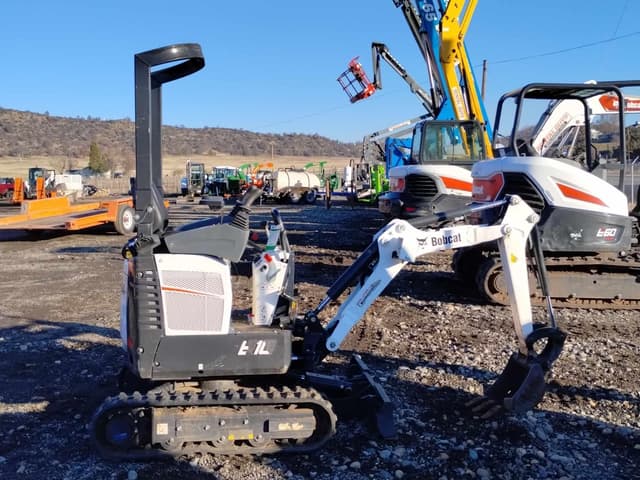 Image of Bobcat E10 equipment image 4