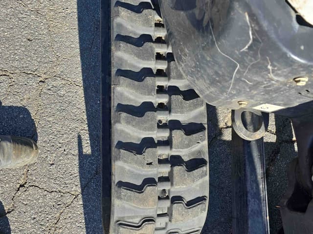 Image of Bobcat E26 equipment image 4