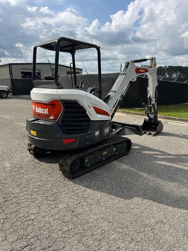 Image of Bobcat E32i equipment image 3
