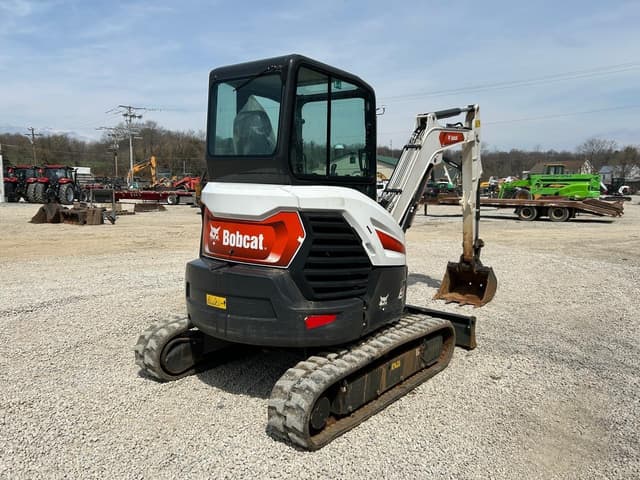 Image of Bobcat E35 equipment image 3