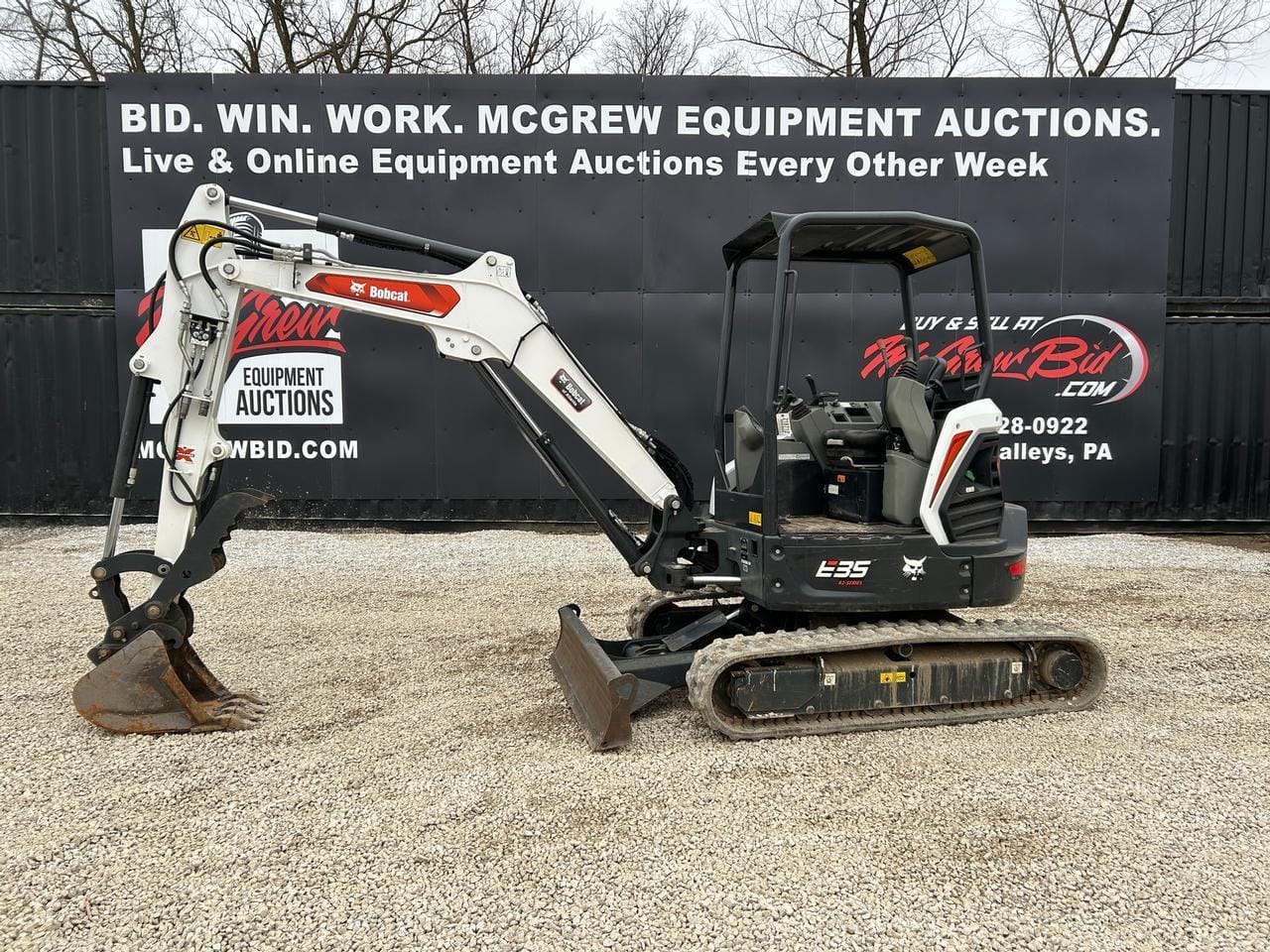 2023 Bobcat E35 Equipment Image0