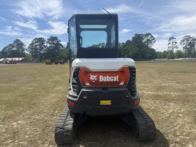 Image of Bobcat E35 equipment image 2
