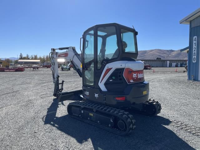 Image of Bobcat E35 equipment image 1