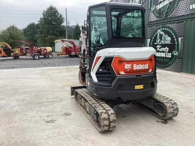 Image of Bobcat E35 equipment image 1