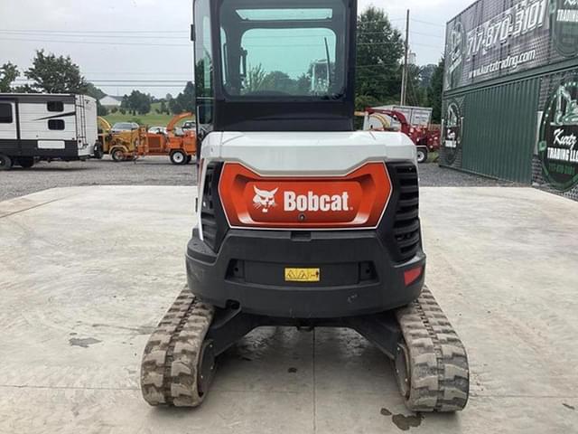 Image of Bobcat E35 equipment image 2