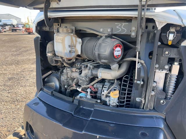 Image of Bobcat E35 equipment image 4