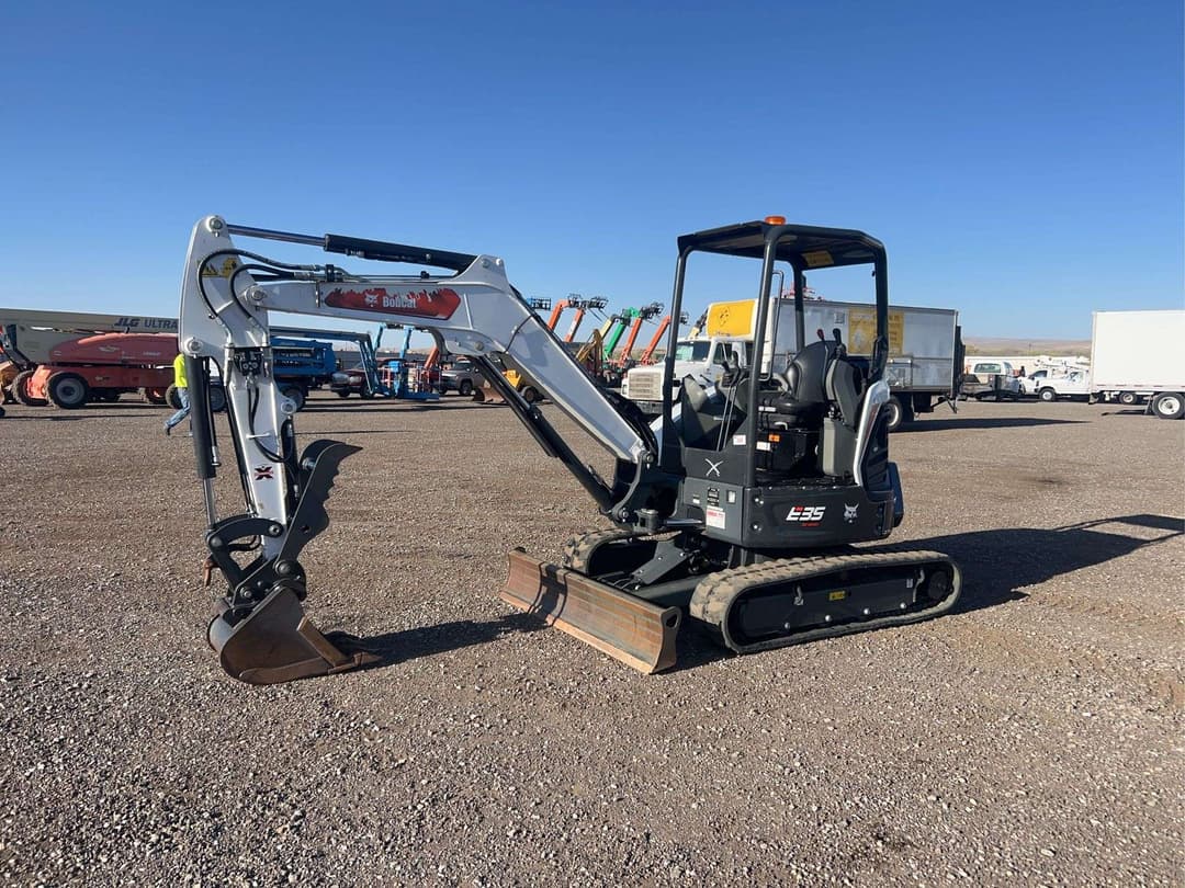Image of Bobcat E35 Primary image