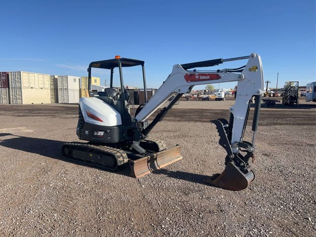 Image of Bobcat E35 equipment image 1