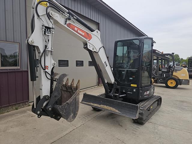 Image of Bobcat E35i equipment image 2