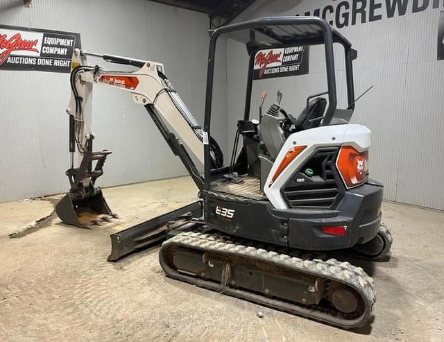 Image of Bobcat E35i equipment image 2