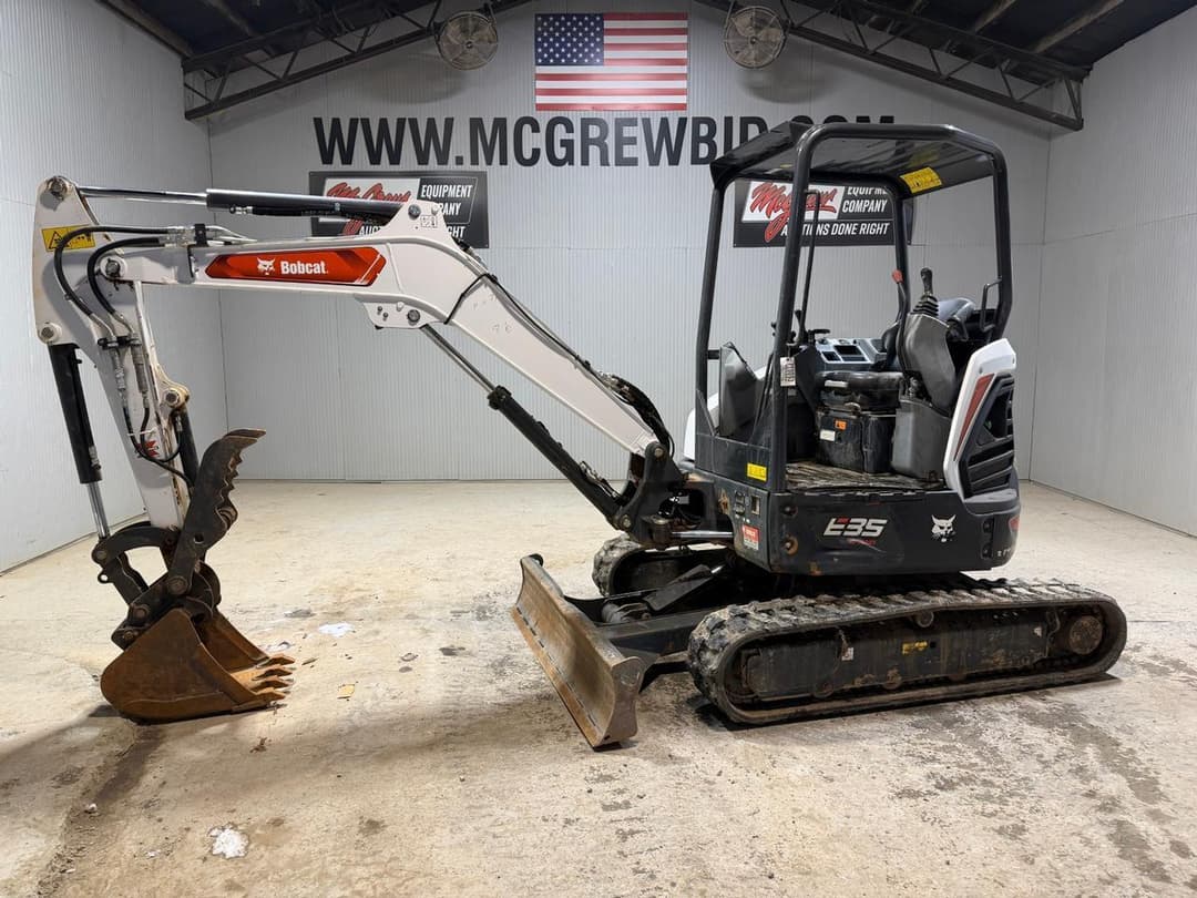 Image of Bobcat E35 Primary image
