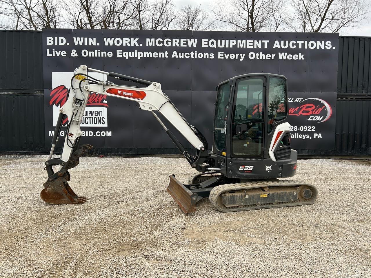 2023 Bobcat E35 Equipment Image0