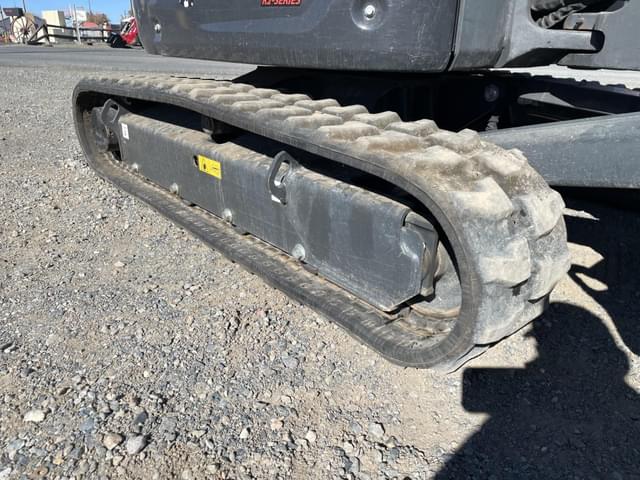 Image of Bobcat E35 equipment image 4