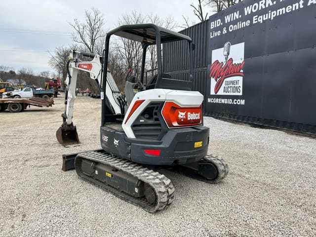 Image of Bobcat E35 equipment image 1