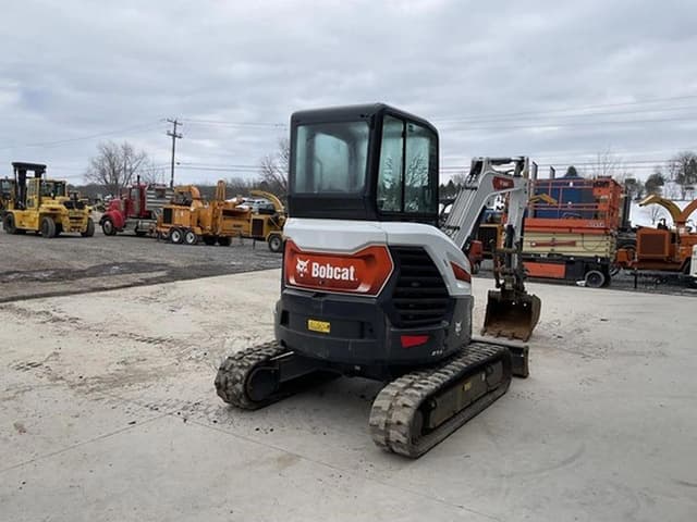 Image of Bobcat E35 R2 equipment image 3